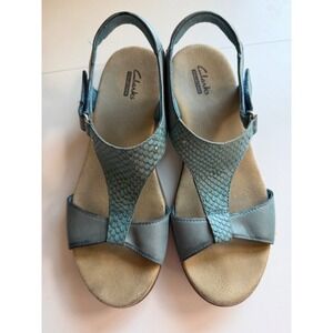 Clarks Collection Leisa Vine Blue Leather Snakeskin Embossed Sandals Womens 8.5